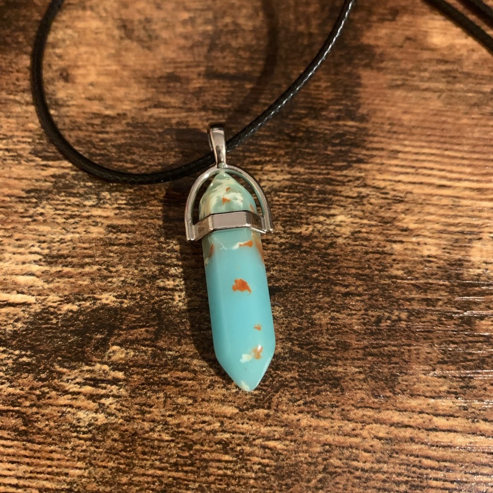 NWT Light Blue with Red Specks Crystal Necklace